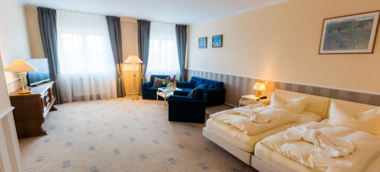 Hotel Erbprinz & Restaurant "Prinzenstube" Ludwigslust Extérieur photo