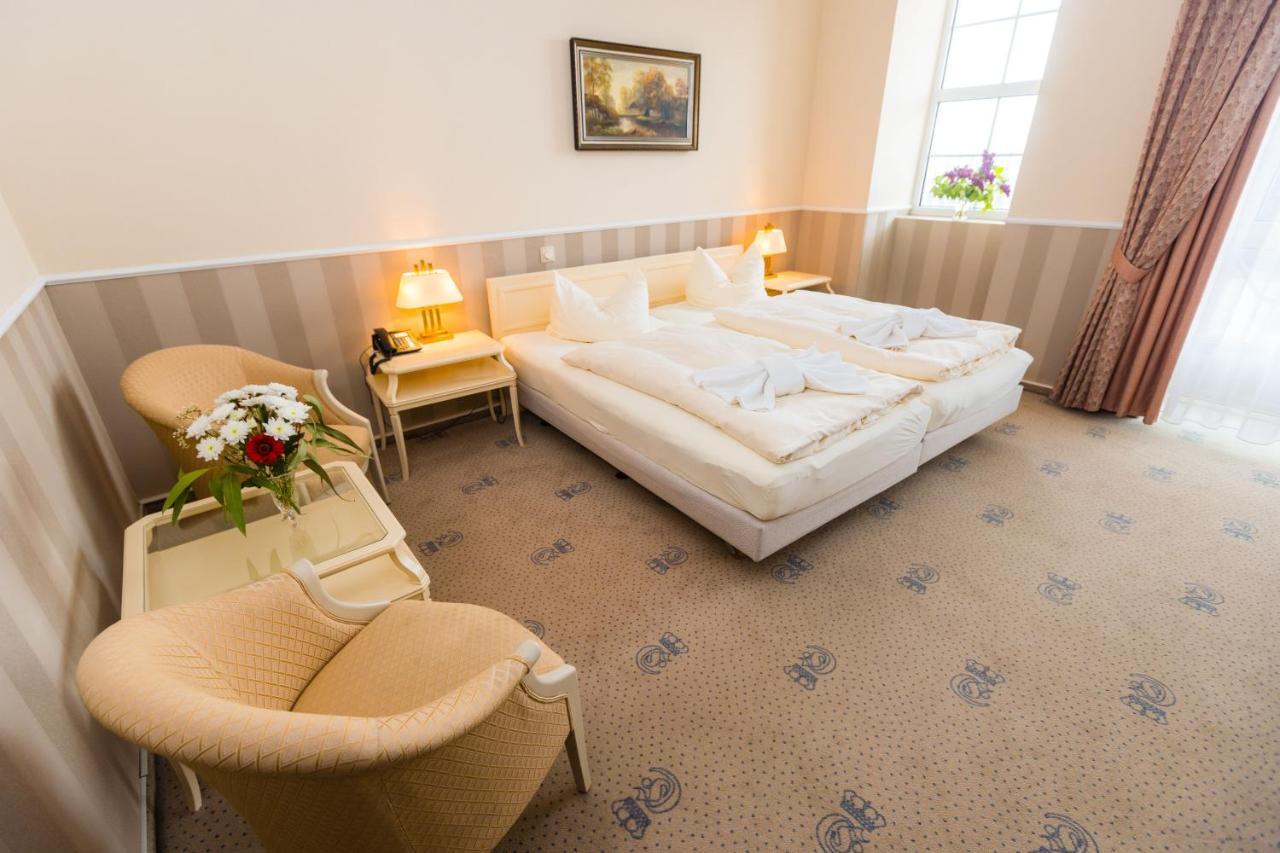 Hotel Erbprinz & Restaurant "Prinzenstube" Ludwigslust Extérieur photo