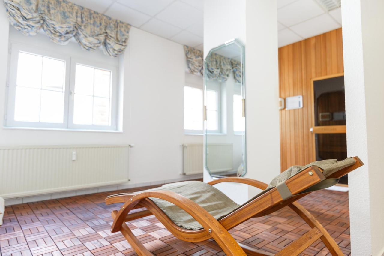 Hotel Erbprinz & Restaurant "Prinzenstube" Ludwigslust Extérieur photo